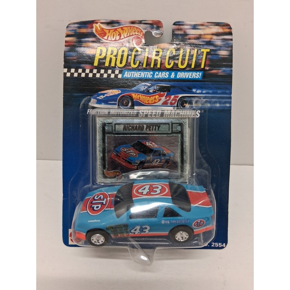 Vintage 1992 Mattel Hot Wheels Pro circuit Richard Petty 43 Car And Card NASCAR